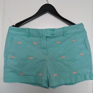 Vineyard Vines Embroidered Logo Whale Short